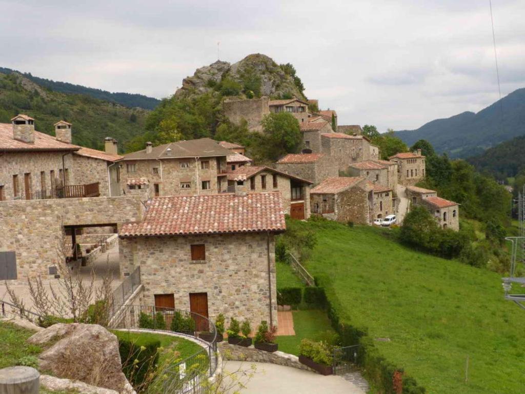 Mountain View Lodge: Retreat With Fireplace And Wi-fi Llanars