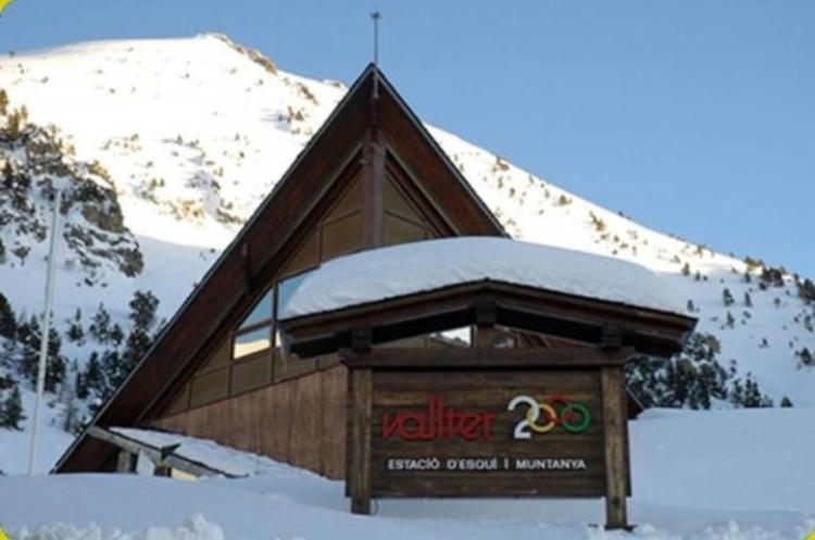 Llanars, En Vall De Camprodon Vistas Montana De Frente, Ascensor, Orientacion Sur, Chimenea, Wifi, Mollo Park, Vallter, Hipica, Golf Apartamento Llanars