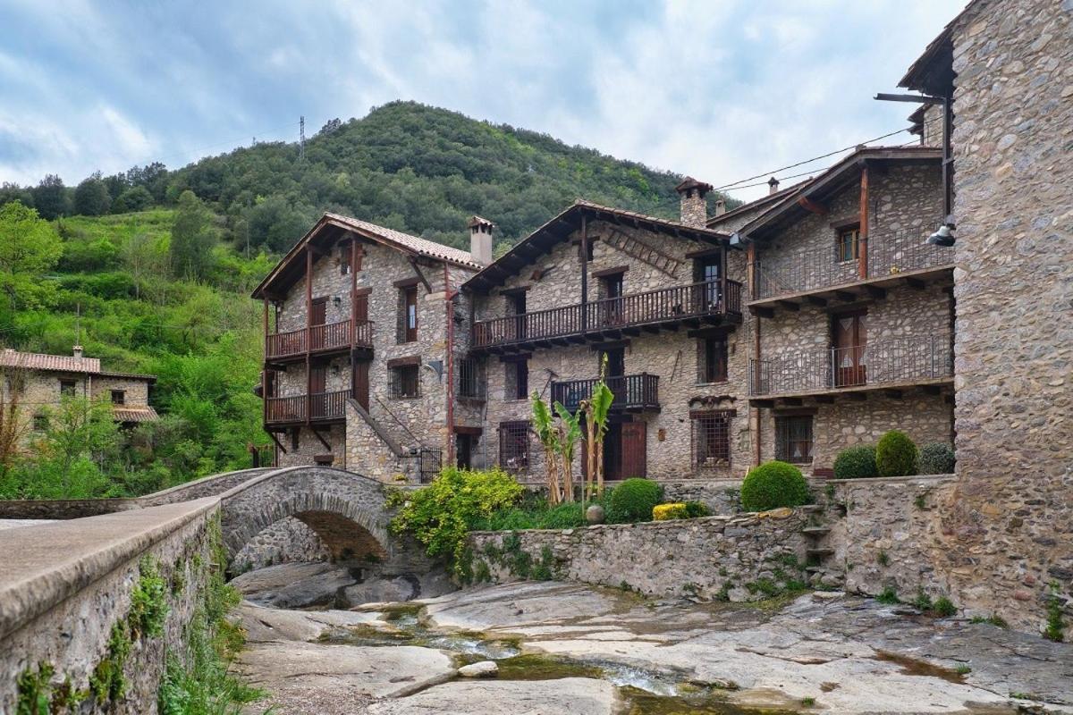 Mountain View Lodge: Retreat With Fireplace And Wi-fi Apartment Llanars